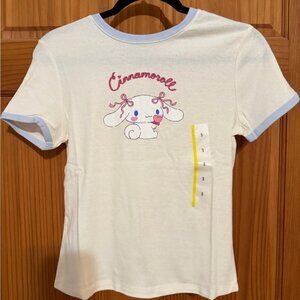 Women’s Small Cinnamoroll Baby Tee